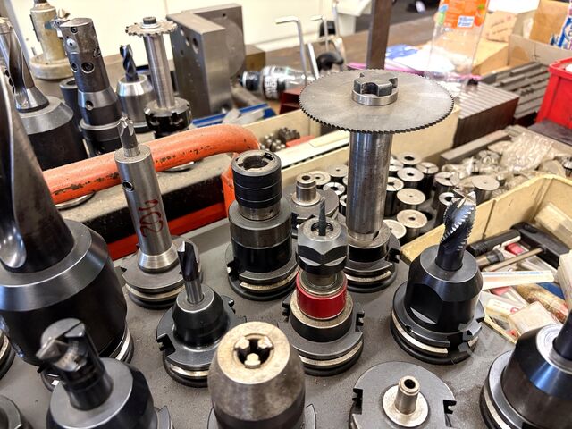 Lot of SK 40 tool holders SK 40 Tool Holders