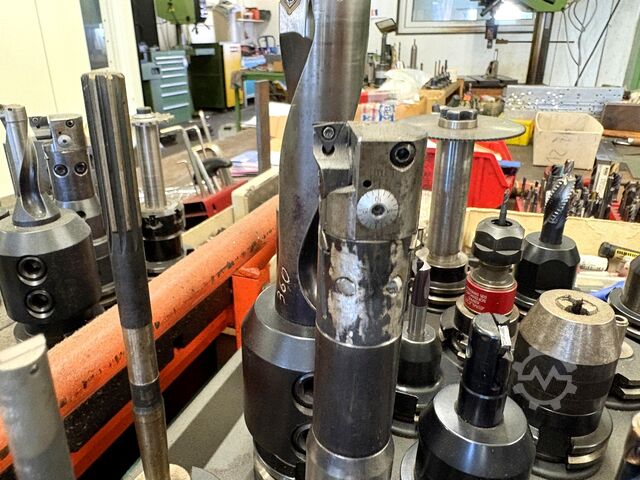 Lot of SK 40 tool holders SK 40 Tool Holders