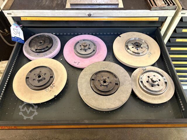 Workshop drawer cabinet with contents KIND Workshop drawer cabinet with contents