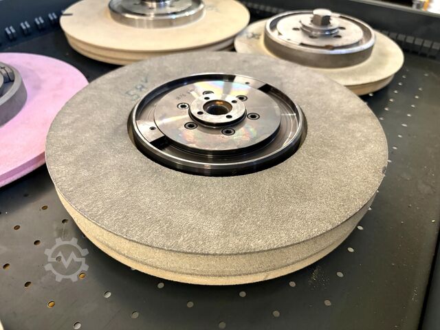 Workshop drawer cabinet with contents KIND Workshop drawer cabinet with contents