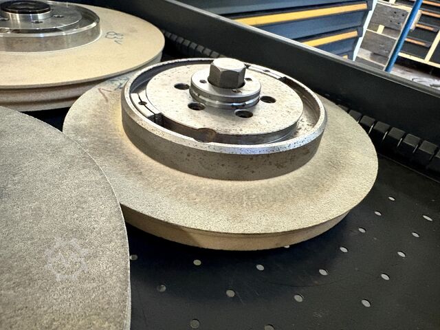 Workshop drawer cabinet with contents KIND Workshop drawer cabinet with contents