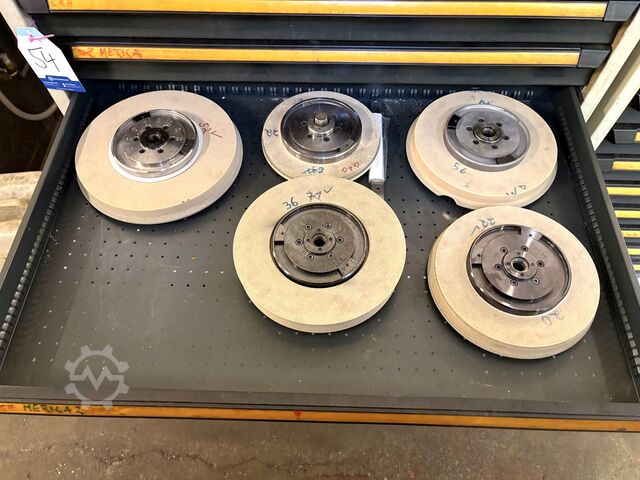 Workshop drawer cabinet with contents KIND Workshop drawer cabinet with contents