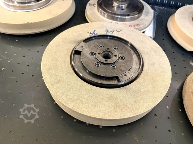 Workshop drawer cabinet with contents KIND Workshop drawer cabinet with contents