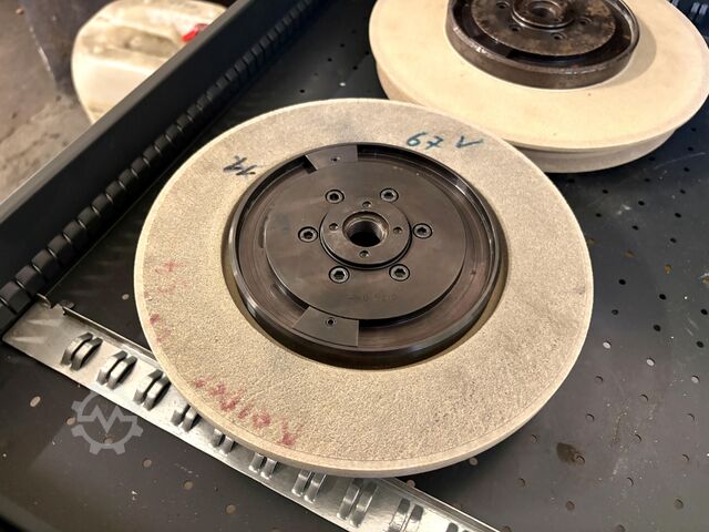 Workshop drawer cabinet with contents KIND Workshop drawer cabinet with contents