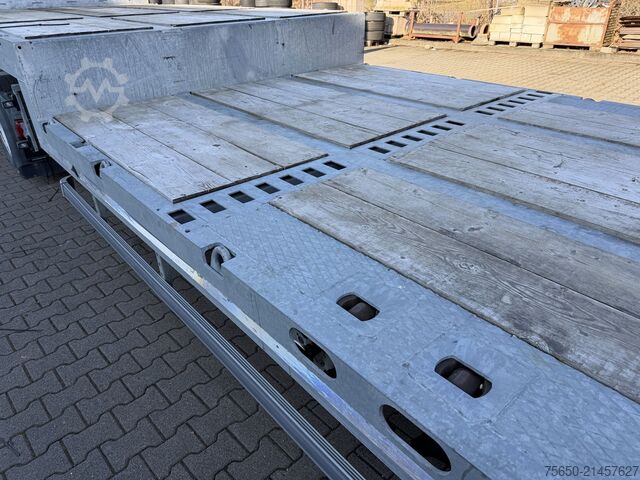 Tieflader-Sattelauflieger Möslein STO 3 Schwebheim  3 Achs Satteltieflader Plato 45 t GGfür Fertigteile, Baumaschinen oder Container