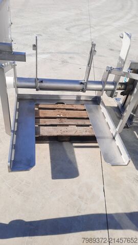 Tipper for drums and pallet boxes CFS 1000S