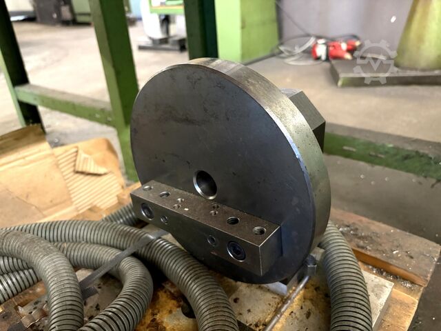 CNC Vertikalbearbeitungszentrum KONDIA B 500