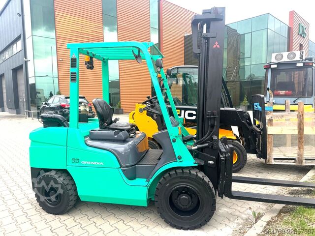 4-wheel forklift Mitsubishi FD35NT /Diesel/Only 6012 hours/New Price