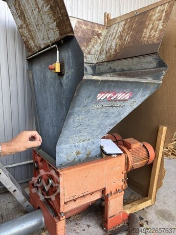 4-shaft shredder/granulator 15 kW WEIMA ZM 30