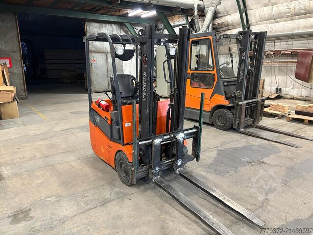 Forklift Toyota 7FBEST 13