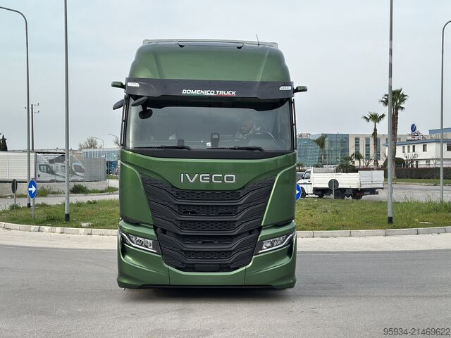 Standard tractor unit Iveco S-WAY 580 ADR