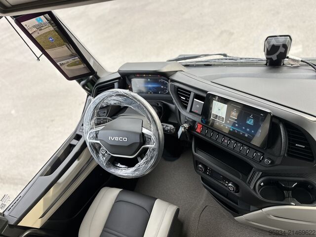 Standard tractor unit Iveco S-WAY 580 ADR