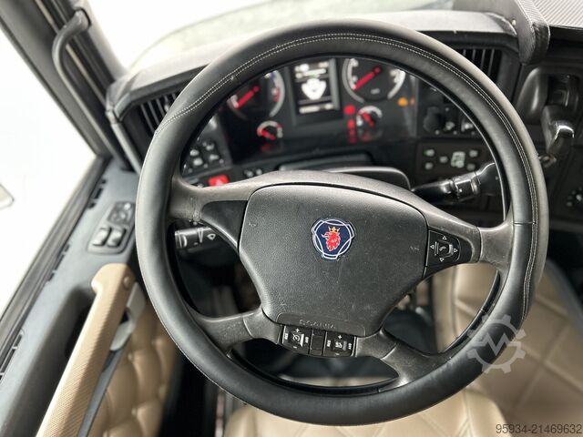 Standard tractor unit SCANIA R 580