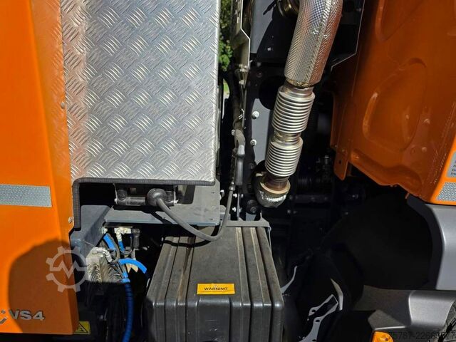 Kehrmaschine DAF XB 210 Kehrmaschine wie neu Brock VS4 Kehraufbau