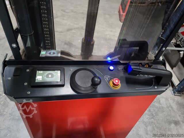 3-wheel forklift LIKE NEW! LINDE E10