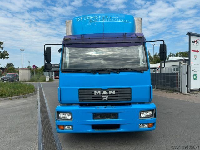 Flatbed truck with tarp MAN 14 Tonner LE 220