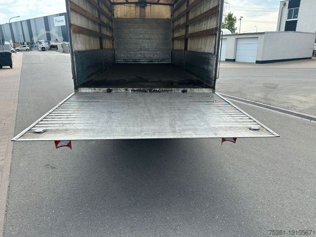 Flatbed truck with tarp MAN 14 Tonner LE 220