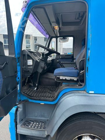 Flatbed truck with tarp MAN 14 Tonner LE 220