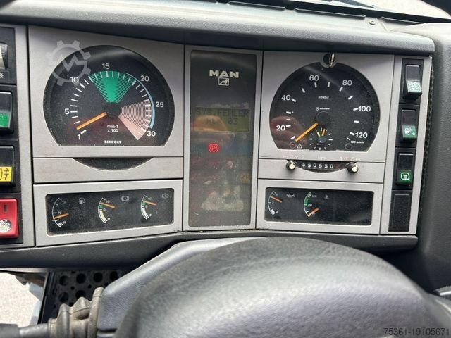 Flatbed truck with tarp MAN 14 Tonner LE 220