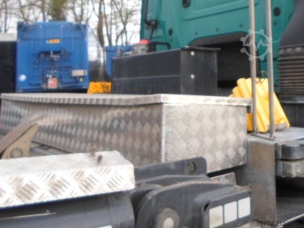 Skip truck MERCEDES-BENZ 2548/6x2/Gergen Absetzkipper