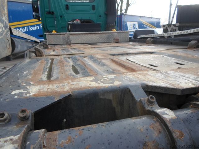 Skip truck MERCEDES-BENZ 2548/6x2/Gergen Absetzkipper