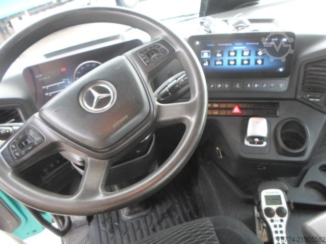 Skip truck MERCEDES-BENZ 2548/6x2/Gergen Absetzkipper