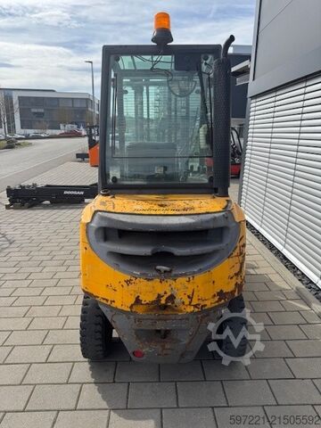 Dieselstapler Jungheinrich DFG 30 BK --> res. CP 25.03.26