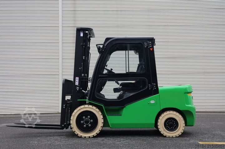 Elektro 4 Rad-Stapler Noblelift CPD25-A