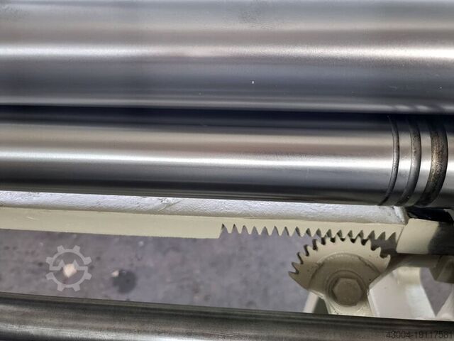 Blechrundbiegemaschine - 3 Walzen HESSE by ISITAN R 1050 x 75