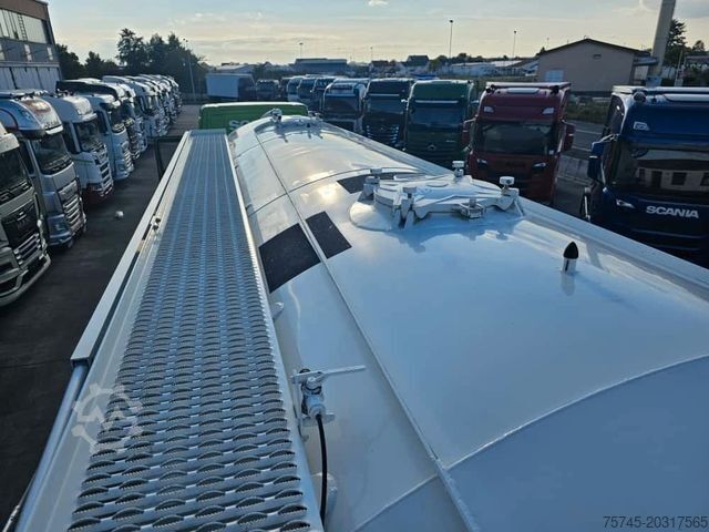 Standard SZM SCANIA R 460*SPITZER SILO*WENIG KM*ACC*KOMPRESSOR*TOP