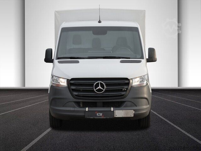 Van Mercedes-Benz Sprinter 215CDI Pritsche,3.259mmRadstand,MBUX
