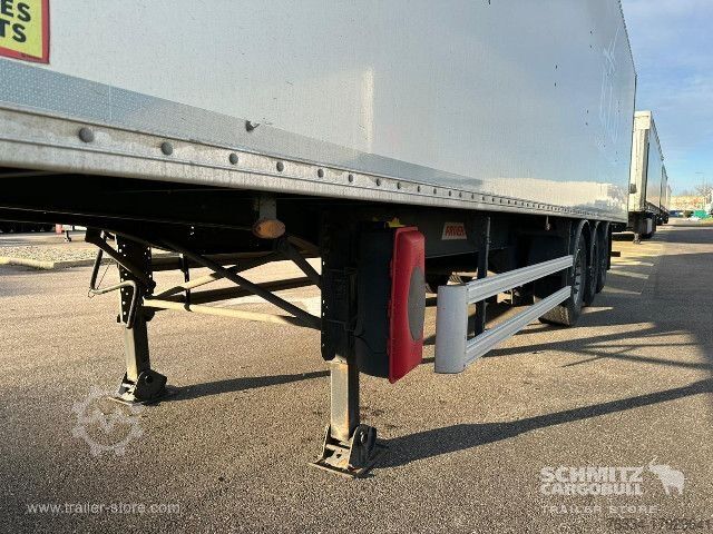 Box semitrailer Fruehauf Semitrailer Dryfreight Standard Porte relevante