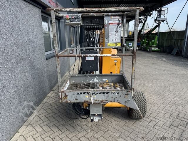 Nifty HR12 NE Gelenkteleskoparbeitsbühne 4x2, elektrisch, Baujahr 2012, Arbeitshöhe 12 m NIFTYLIFT HR12 NE Knikarmhoogwerker 4x2 Elektrisch 2012 12M werkhoogte