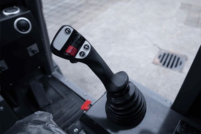 Radlader HZM 811 Profi Yunnei 25PS