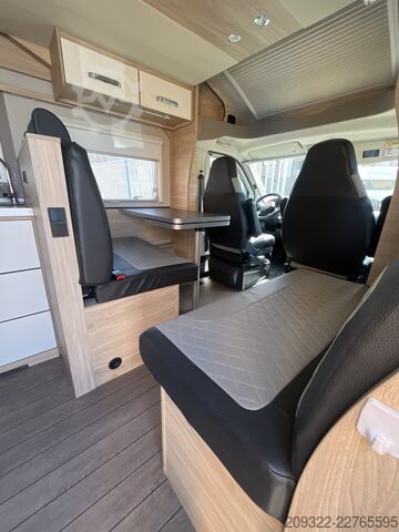 Semi-integrated camper Fiat Ducato Weinsberg Carasuite 650MF del 2024 | Automatico | Posti letto: 6