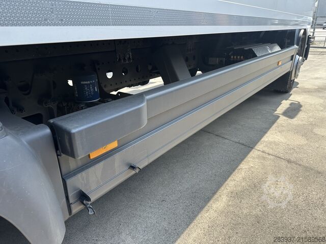 Box truck Mercedes-Benz Atego 1230