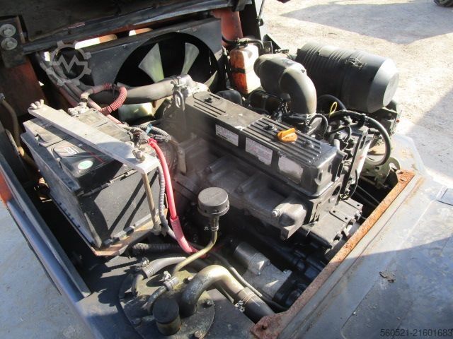 Dieselstapler Doosan D30G Triplex-FH 4,7m + Seitenschieber