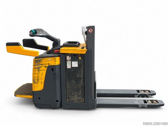 Doppelstockstapler Jungheinrich ERD 220 KP // baugleiche Geräte verfügbar