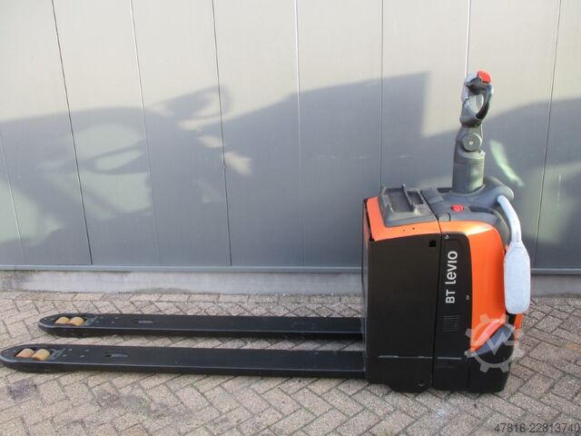 Niederhubwagen TOYOTA LPE200