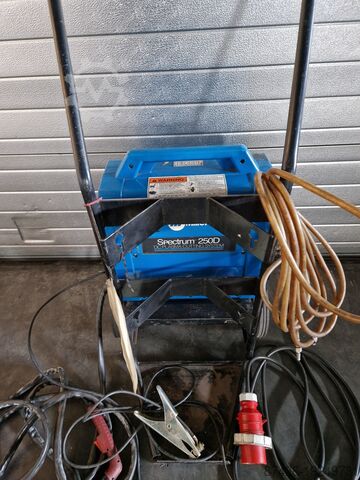 Plasma cutting machine Miller Spectrum 250D