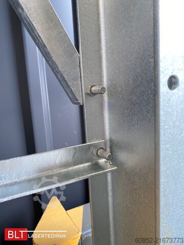 Kragarmregal ca. 4,02 lfm. Kragarmregal H: 300cm T: 137 cm , 750 Kg/Arm , 4 Lagerebenen