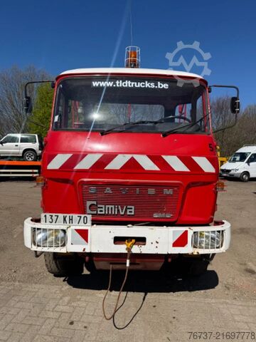 Löschfahrzeug saviem SM8 **4x4-WATERTANK + PUMPS**