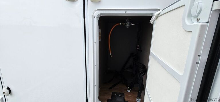 Teilintegriertes Wohnmobil ETRUSCO ETRUSCO 6.8 SR VAN