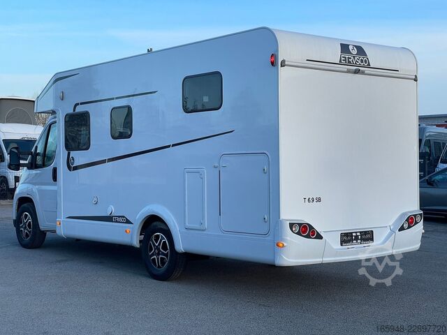 Teilintegriertes Wohnmobil ETRUSCO ETRUSCO 6.9 SB T-MODELL BASE
