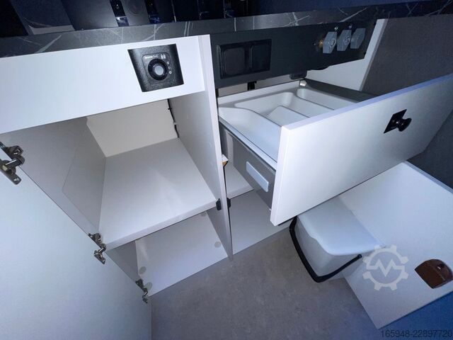 Teilintegriertes Wohnmobil ETRUSCO ETRUSCO 6.9 SB T-MODELL BASE