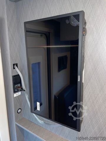Teilintegriertes Wohnmobil ETRUSCO ETRUSCO 6.9 SB T-MODELL BASE