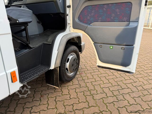 Curtain sider van MERCEDES-BENZ Vario 614 D DoKa PP/ DPF/ LBW 1.0t/ AHK/ Org. KM