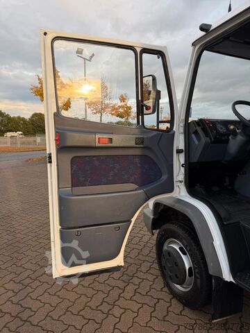 Curtain sider van MERCEDES-BENZ Vario 614 D DoKa PP/ DPF/ LBW 1.0t/ AHK/ Org. KM