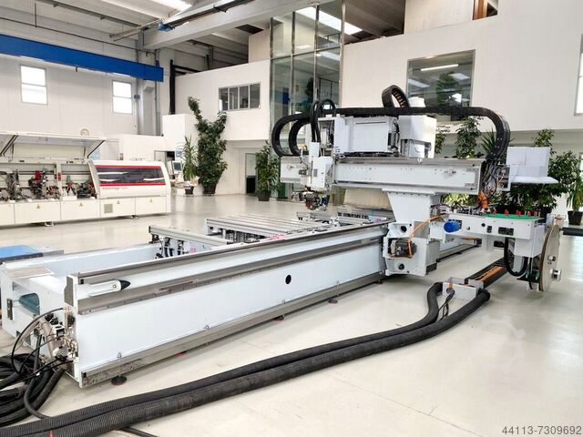 CNC Bearbeitungszentrum MIT Verleim HOMAG BAZ 222 / 60 / K