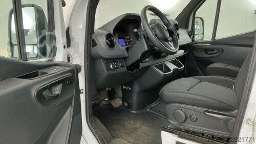 Sliding tarpaulin Mercedes-Benz Sprinter 215 CDI 9G DoKa Klima AHK